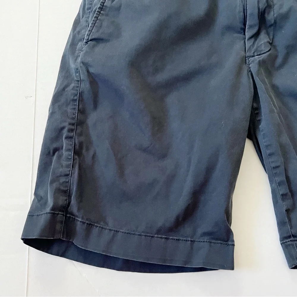 J. Crew Mens 9” Stretch Chino Shorts in Slate Blue